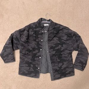 Z supply NWOT maya camo quilted jacket size medium